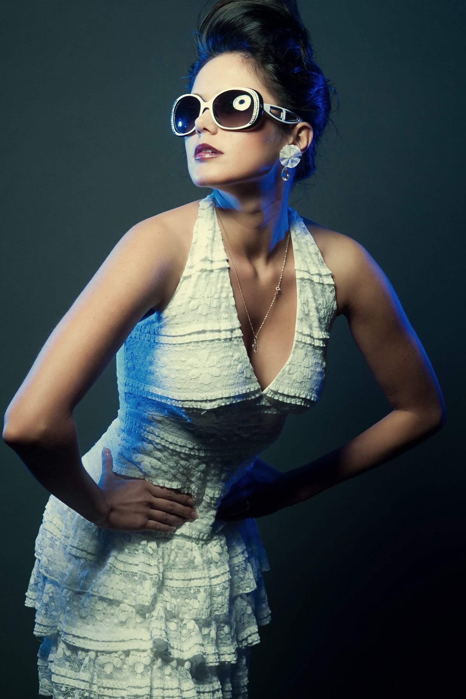 fashion lady with sunglasses close up